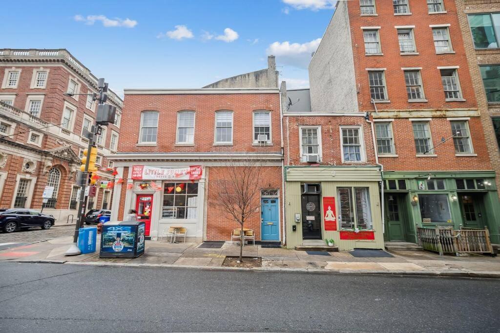 Fabulous Corner With Views Of Historic Old City! Apartment Philadelphia Exterior photo